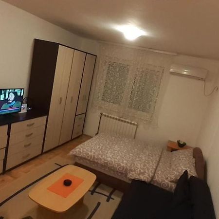 스렘스카 미트로비차 Sirmijum Hause 아파트 외부 사진